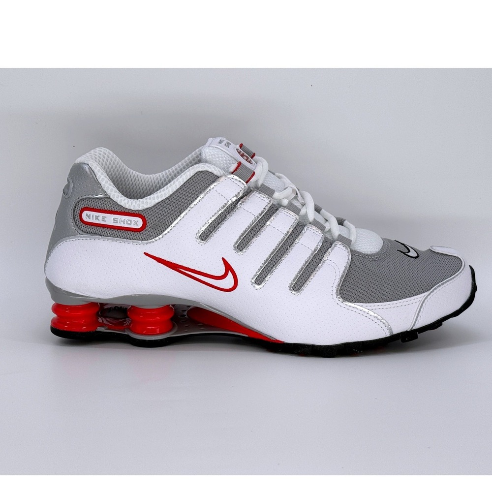 Nike Shox NZ Running Shoes Men's 7.5 White Metallic Silver Red 378341-104